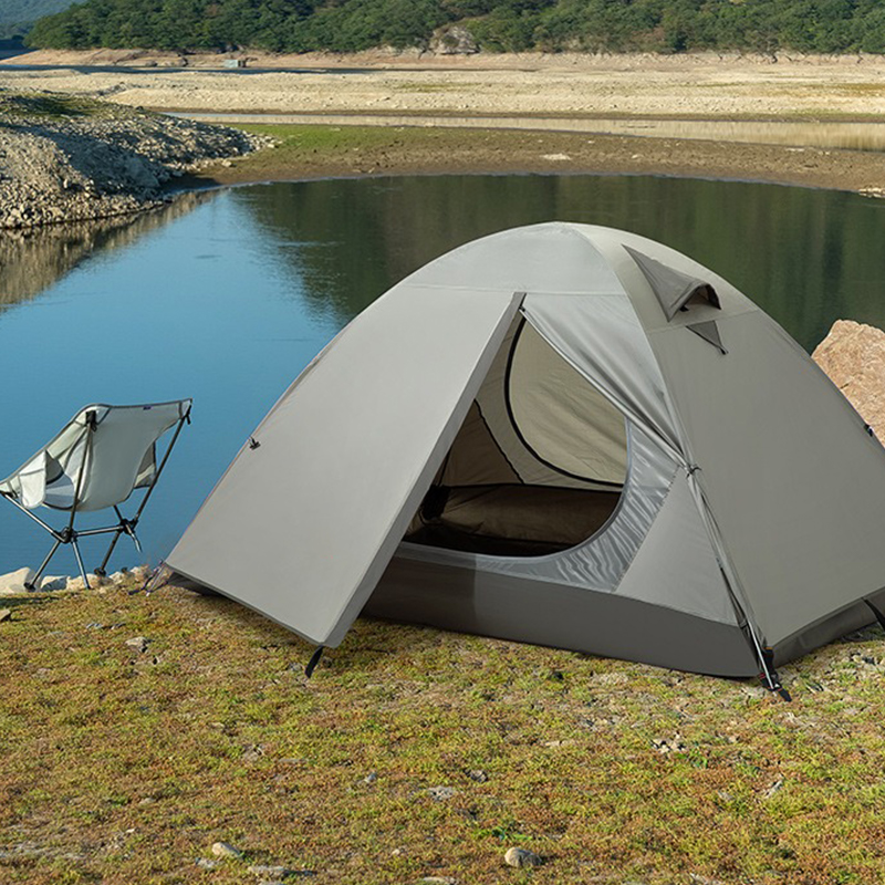 خيمة المشي لمسافات طويلة باللون الأخضر الزيتوني
